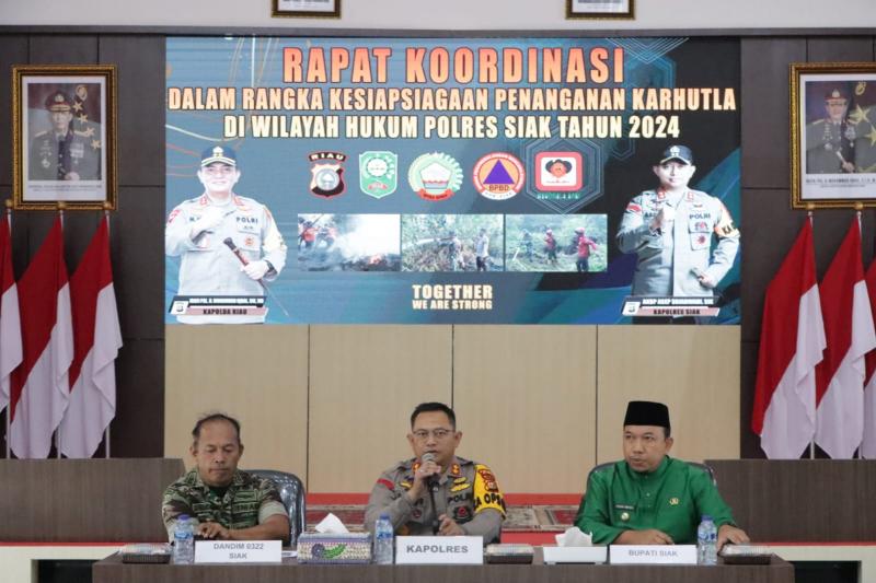 Kapolres Siak AKBP Asep Sujarwadi, Pimpin Rakor dan Gelar Apel Kesiapsiagaan Penanganan Karhutla